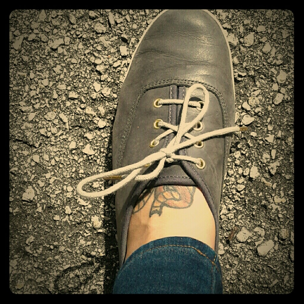 Like New Charcoal Grey Leather Keds 7.5